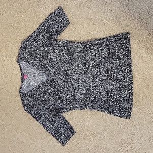Abstract Black and White Vince Camuto Blouse Medium